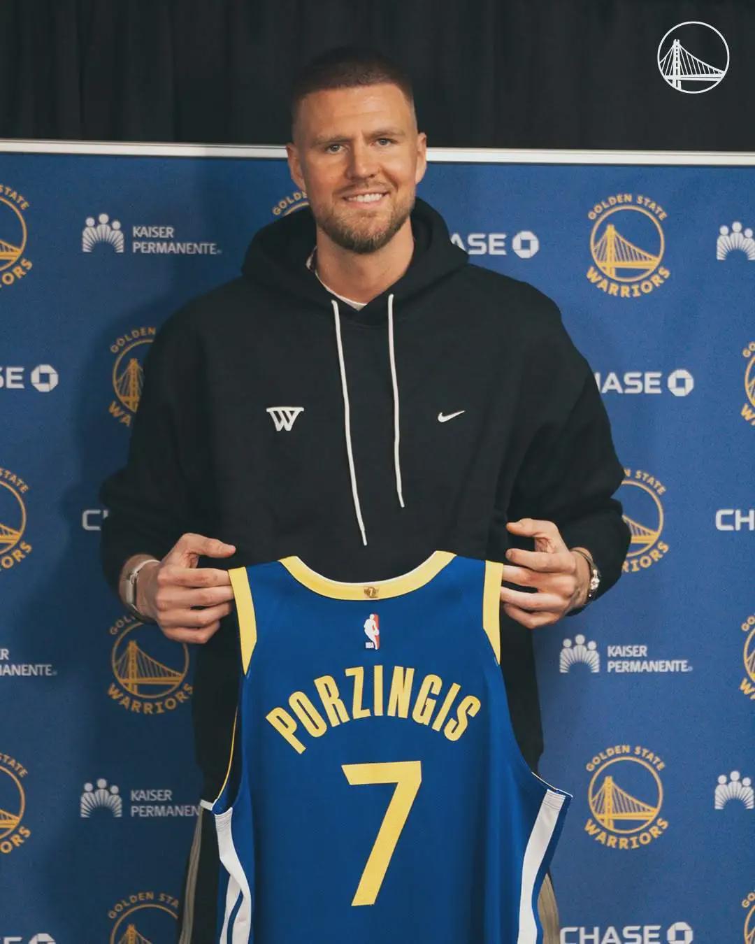 身患怪病！宣布复出！总冠军中锋拯救勇士